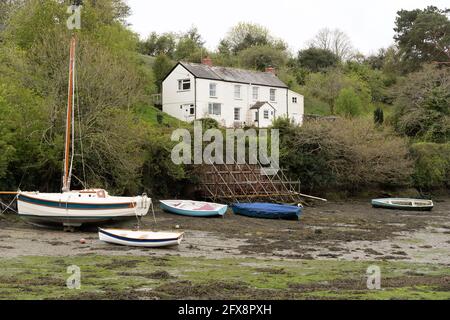 COOMBE, CORNOVAGLIA, UK - MAGGIO 12 : Vista di Coombe in Cornovaglia il 12 Maggio 2021 Foto Stock