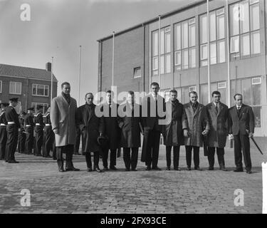 Biliardo per il campionato europeo Aker Kader 71/2 nella Marine Canteen di Den Helder. I partecipanti, febbraio 27 1963, BILJARTING, CAMPIONATI, partecipanti, I Paesi Bassi, foto agenzia stampa del XX secolo, notizie da ricordare, documentario, fotografia storica 1945-1990, storie visive, Storia umana del XX secolo, che cattura momenti nel tempo Foto Stock