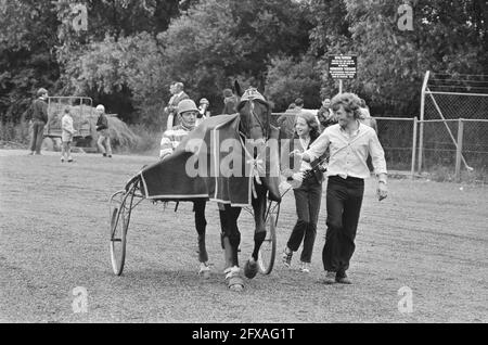 Trotting a Mereveld, 18 luglio 1971, Trotting, Paesi Bassi, foto agenzia stampa del xx secolo, notizie da ricordare, documentario, fotografia storica 1945-1990, storie visive, Storia umana del XX secolo, che cattura momenti nel tempo Foto Stock