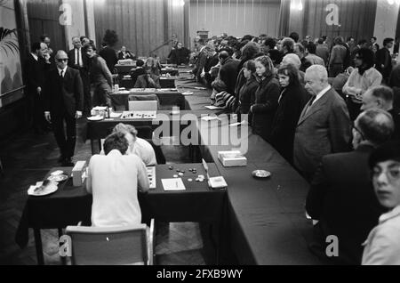 Torneo Internazionale di Dama (Torneo Suiker) a Krasnapolsky Overview, 29 dicembre 1969, Dama, Paesi Bassi, foto agenzia stampa del xx secolo, notizie da ricordare, documentario, fotografia storica 1945-1990, storie visive, Storia umana del XX secolo, che cattura momenti nel tempo Foto Stock