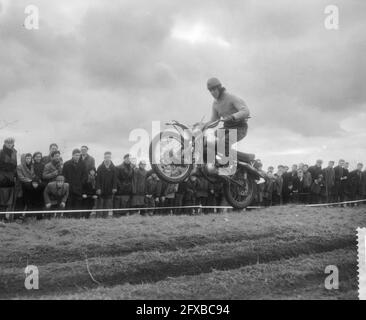 Motocross internazionale a Gemert (Brabante del Nord), 22 febbraio 1959, motocross, Paesi Bassi, foto agenzia stampa del xx secolo, notizie da ricordare, documentario, fotografia storica 1945-1990, storie visive, Storia umana del XX secolo, che cattura momenti nel tempo Foto Stock