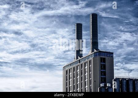 L'ex centrale combinata di calore ed energia elettrica a Monaco Obersendling.The l'area di base dell'edificio verrà utilizzata come area di vendita Spazio per un negozio di mobili di Monaco Foto Stock