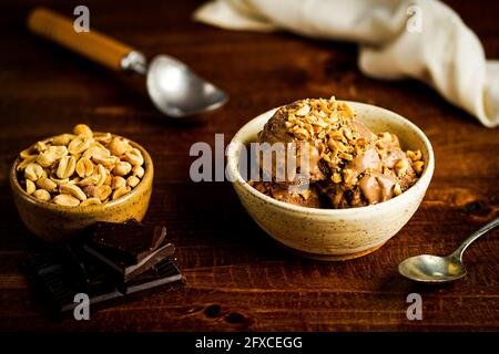 Gelato al burro di arachidi al cioccolato Foto Stock