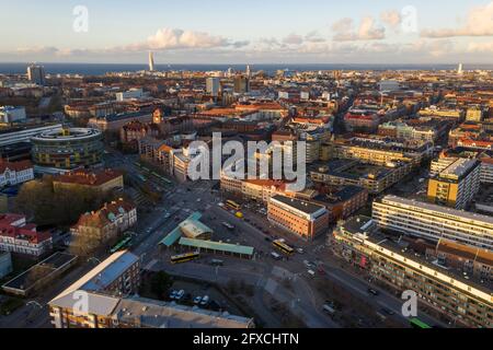 Svezia, Scania, Malmo, veduta aerea del centro della città al tramonto Foto Stock