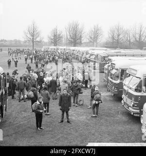 Pax Christi ha iniziato, circa 3000 partecipanti a Den Bosch, partecipanti al via, 2 aprile 1964, partecipanti, Paesi Bassi, foto agenzia stampa del xx secolo, notizie da ricordare, documentario, fotografia storica 1945-1990, storie visive, Storia umana del XX secolo, che cattura momenti nel tempo Foto Stock