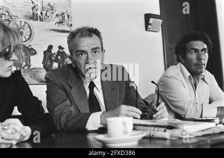 Pietro Ingrao (membro del Consiglio di Amministrazione del Partito Comunista Italiano) tiene la conferenza stampa all'Aia, 7 maggio 1976, comunismo, conferenze stampa, I Paesi Bassi, foto agenzia stampa del XX secolo, notizie da ricordare, documentario, fotografia storica 1945-1990, storie visive, Storia umana del XX secolo, che cattura momenti nel tempo Foto Stock