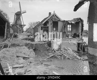 Foto delle case distrutte di Gravendeel Molmdijk, febbraio 23 1953, HUIZEN, Paesi Bassi, foto dell'agenzia stampa del XX secolo, notizie da ricordare, documentario, fotografia storica 1945-1990, storie visive, Storia umana del XX secolo, che cattura momenti nel tempo Foto Stock