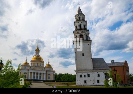 Nevyanskaya Torre Pendente, un monumento storico del 18 ° secolo. Foto Stock