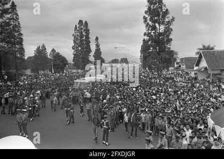 Visita di Stato della Regina Juliana e del Principe Bernhard in Indonesia, 29 agosto 1971, visite di stato, Paesi Bassi, foto agenzia stampa del xx secolo, notizie da ricordare, documentario, fotografia storica 1945-1990, storie visive, Storia umana del XX secolo, che cattura momenti nel tempo Foto Stock