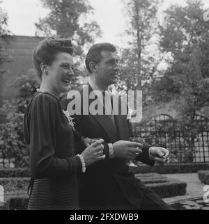 Steward Grainger cocktail party Eagle Lion, 4 luglio 1946, FESTA, Paesi Bassi, foto agenzia stampa del xx secolo, notizie da ricordare, documentario, fotografia storica 1945-1990, storie visive, Storia umana del XX secolo, che cattura momenti nel tempo Foto Stock