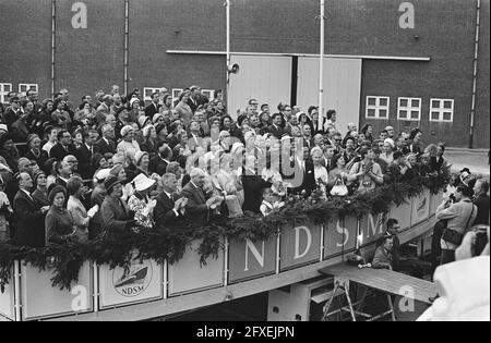 Lancio della più grande petroliera di Amsterdam a 56,500 tonnellate NSDM, 1° settembre 1963, lancio, petroliere, Paesi Bassi; foto agenzia stampa del xx secolo, notizie da ricordare, documentario, fotografia storica 1945-1990, storie visive, Storia umana del XX secolo, che cattura momenti nel tempo Foto Stock