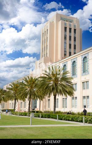 L'edificio della Contea di San Diego, in stile rinascita spagnolo/Beaux-Arts del 1938, sulla Pacific Hwy a San Diego, California Foto Stock