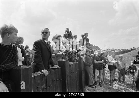 La regina Juliana visita l'Olanda del Nord, 17 giugno 1969, Queens, Paesi Bassi, foto agenzia stampa del xx secolo, notizie da ricordare, documentario, fotografia storica 1945-1990, storie visive, Storia umana del XX secolo, che cattura momenti nel tempo Foto Stock