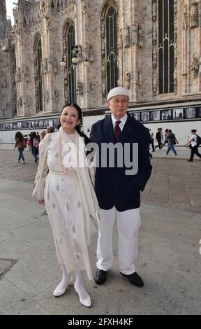 Foto Repertorio, Italia. 27 maggio 2021. MUSEO DEL DUOMO INCONTRO CON CARLA FRACCI E BEPPE MENEGATTI PER i 50 ANNI DEL MATRIMONIO (MILANO - 2014-09-29, DUILIO PIAGGESI) ps la foto può essere utilizzata rispettando il contesto in cui è stata scattata, E senza l'intento diffamatorio del decoro delle persone rappresentate (Photo Repertoire - 2021-05-27, DUILIO PIAGGESI) p.s. la foto e' utilizzabile nel messaggio del contenuto in cui e' stata attaccata, e senza intenzione diffamatorio del decoro delle persone rappresentate Credit: Independent Photo Agency/Alamy Live News Foto Stock