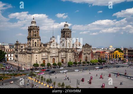 Simbolo architettonico della Cattedrale Metropolitana nel Centro storico di Città del Messico, Messico. Foto Stock