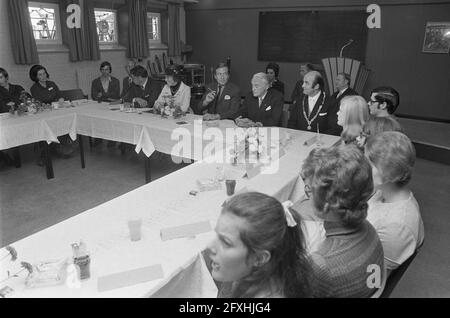 Visita di lavoro della Principessa Beatrice e del Principe Claus in Olanda del 6 ottobre 1971, principi, principesse, visite di lavoro, I Paesi Bassi, foto agenzia stampa del XX secolo, notizie da ricordare, documentario, fotografia storica 1945-1990, storie visive, Storia umana del XX secolo, che cattura momenti nel tempo Foto Stock