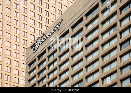 Facciata dell'hotel Fairmont Winnipeg nel centro di Winnipeg, Canada. L'hotel si trova a Lombard Place. Foto Stock