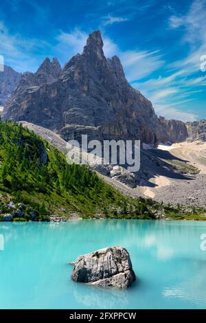 Lago Sorapis e Monte Sorapis, Veneto, Dolomiti, Italia, Europa Foto Stock