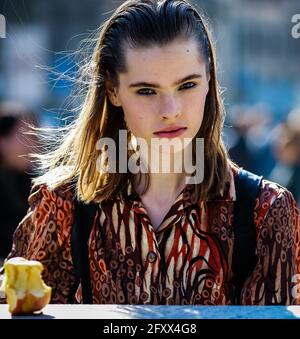 MILANO - Febbraio 22 2019: Donne in strada a Milano. Foto Stock