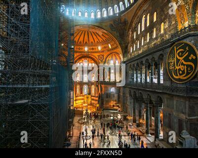 Hagia Sophia-i Kebîr Câmi-i Şerîfi, ex Chiesa di Santa Sofia, una moschea di Istanbul, una vecchia basilica, cattedrale Foto Stock