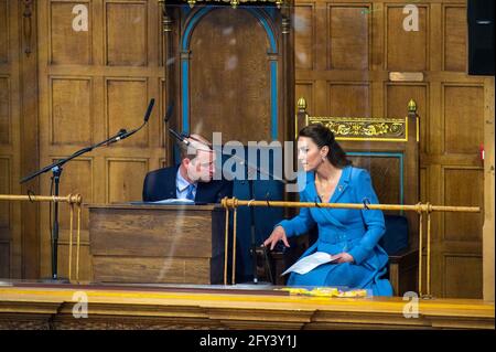 Duca e Duchessa di Cambridge durante la cerimonia di chiusura dell'Assemblea Generale della Chiesa di Scozia, presso la Sala delle Assemblee di Edimburgo. Data immagine: Giovedì 27 maggio 2021. Foto Stock