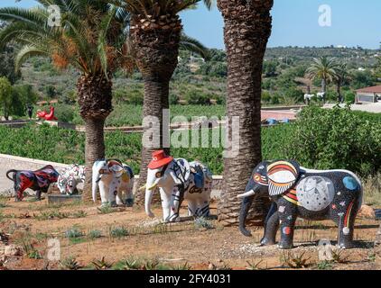 Sculture a Quinta dos Vales, estômbar, Algarve, Portogallo Foto Stock