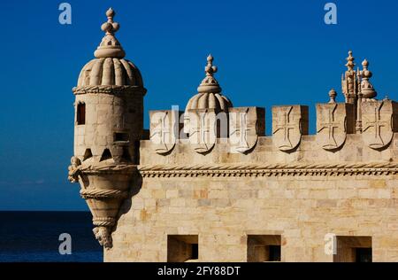 Portogallo. Lisbona. Torre di Belém (Torre di Belém). Costruito tra il 1515 e il 1519 da Francisco de Arruda (d.1547). Stile Manueline. Dichiarato Patrimonio dell'Umanità dall'UNESCO. Dettaglio architettonico. Foto Stock