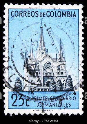 MOSCA, RUSSIA - 23 SETTEMBRE 2019: Francobollo stampato in Colombia mostra Cattedrale di Manizales, serie, circa 1952 Foto Stock