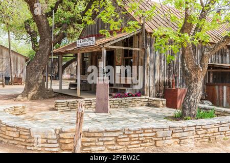 Luckenbach, Texas, Stati Uniti. 13 aprile 2021. Piccolo ufficio postale di Luckenbach, Texas. Foto Stock