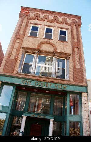 Vista esterna dell'edificio storico nel centro di Van Wert, OH, USA Foto Stock