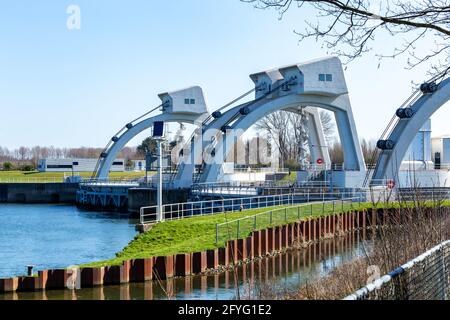 Sluice Complex con vista panoramica, Utrecht, Paesi Bassi Foto Stock