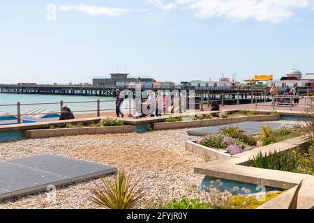 Lungomare e molo di Hastings, hastings, east sussex, regno unito Foto Stock