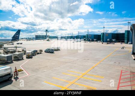 Vista a tempo dell'aeroporto internazionale Foto Stock