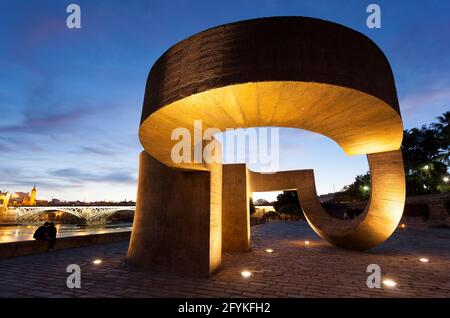 Chilida scultura, Siviglia, Andalusia, Spagna Foto Stock