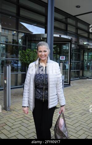 Maxi Biewer bei der Ankunft zur TV-Aufzeichnung der Talkshow 'Riverboat' im Studio 3 der Media City Leipzig. Lipsia, 28.05.2021 Foto Stock