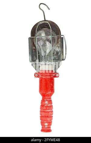 Lampada portatile da costruzione portatile in una custodia in ferro e una griglia di protezione. Lampada da trasporto. Apparecchiature di illuminazione. Il file contiene il percorso di ritaglio. Foto Stock