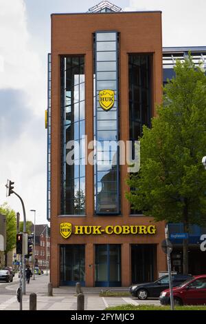 KIEL, GERMANIA - 18 maggio 2021: Kiel, Schleswig-Holstein, Germania, 18 2021 maggio, Sede della compagnia di assicurazioni tedesca Huk coburg Foto Stock