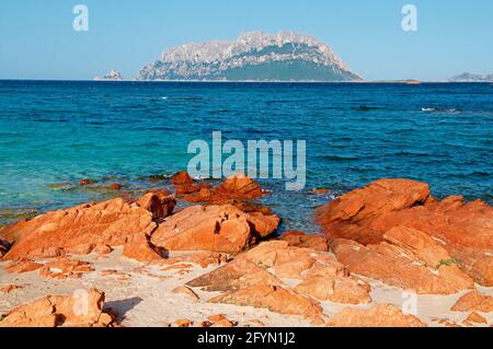 Italia. Sardegna. Provincia di Sassari. Golfo di Olbia. Isola di Tavolara. Foto Stock