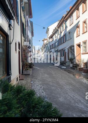 DBasel, Svizzera - 14 febbraio 2021: Vista della città vecchia di Basilea in Svizzera al confine franco-tedesco. Foto Stock