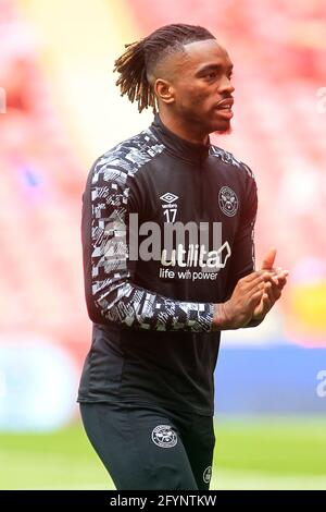 Londra, Regno Unito. 29 maggio 2021. Ivan Toney del Brentford FC durante il riscaldamento del pre match. EFL Skybet Championship gioca la partita finale, Brentford contro Swansea City al Wembley Stadium di Londra sabato 29 maggio 2021. Questa immagine può essere utilizzata solo per scopi editoriali. Solo per uso editoriale, è richiesta una licenza per uso commerciale. Nessun utilizzo nelle scommesse, nei giochi o nelle pubblicazioni di un singolo club/campionato/giocatore. pic by Steffan Bowen/Andrew Orchard sports photography/Alamy Live news Credit: Andrew Orchard sports photography/Alamy Live News Foto Stock