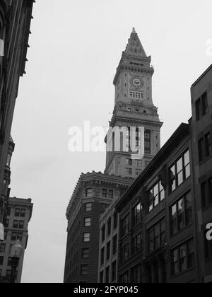 Immagine monocromatica della Custom House Tower di Boston. Foto Stock