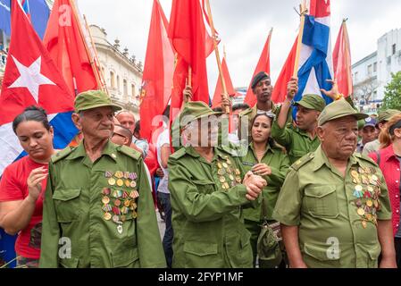 Santa Clara, Cuba-January 6, 2019: Celebrazione della vittoria Caravan in Leoncio Vidal Park. Il conteggio degli eventi con numerosi combattenti cubani Foto Stock