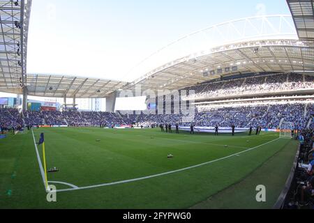 PORTO, PORTOGALLO - 29 MAGGIO: Vista generale dello stadio prima della finale della UEFA Champions League tra Manchester City e Chelsea FC all'Estadio do Dragao il 29 maggio 2021 a Porto, Portogallo. (Foto di MB Media) Foto Stock