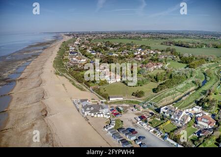 Kingston Gorse in West Sussex vista aerea con il fucile di Ferring e lungomare in vista sulla costa meridionale dell'Inghilterra. Foto Stock