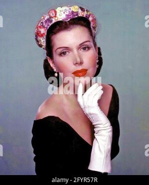 ANN MILLER (1923-2004) attrice, ballerino e cantante americano circa 1955 Foto Stock