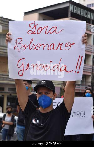 Pouso Alegre, Brasile. 29 maggio 2021. Dimostrazione fuori Bolsonaro tenuto nel centro della città di Pouso Alegre/MG questo Sabato (29). Credit: Lucas Barbosa/FotoArena/Alamy Live News Foto Stock