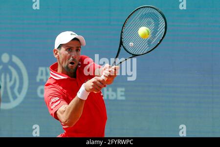 Belgrado. 29 maggio 2021. Il 250 maggio 2021, il serbo Novak Djokovic ha fatto un ritorno durante la finale di ATP 29 Belgrade Open tra il serbo Novak Djokovic e il slovacco Alex Molcan a Belgrado, Serbia. Credit: Predrag Milosavljevic/Xinhua/Alamy Live News Foto Stock