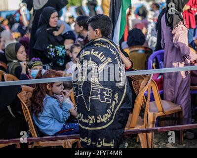 Gaza, Palestina. 29 maggio 2021. I sostenitori delle Brigate Saraya al-Quds, l'ala armata del movimento islamico della jihad palestinese, partecipano alla sfilata per le strade della città di Gaza. (Foto di Mahmoud Issa/SOPA Images/Sipa USA) Credit: Sipa USA/Alamy Live News Foto Stock