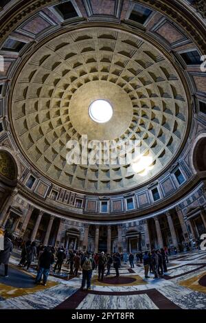 La decorazione interna del Pantheon a Roma Foto Stock