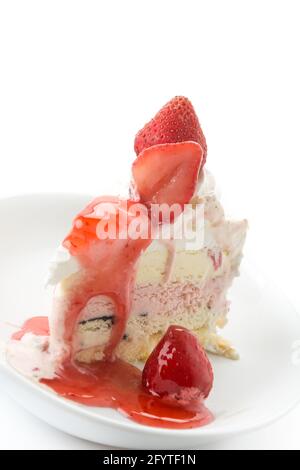 torta gelato alla fragola dolce Foto Stock